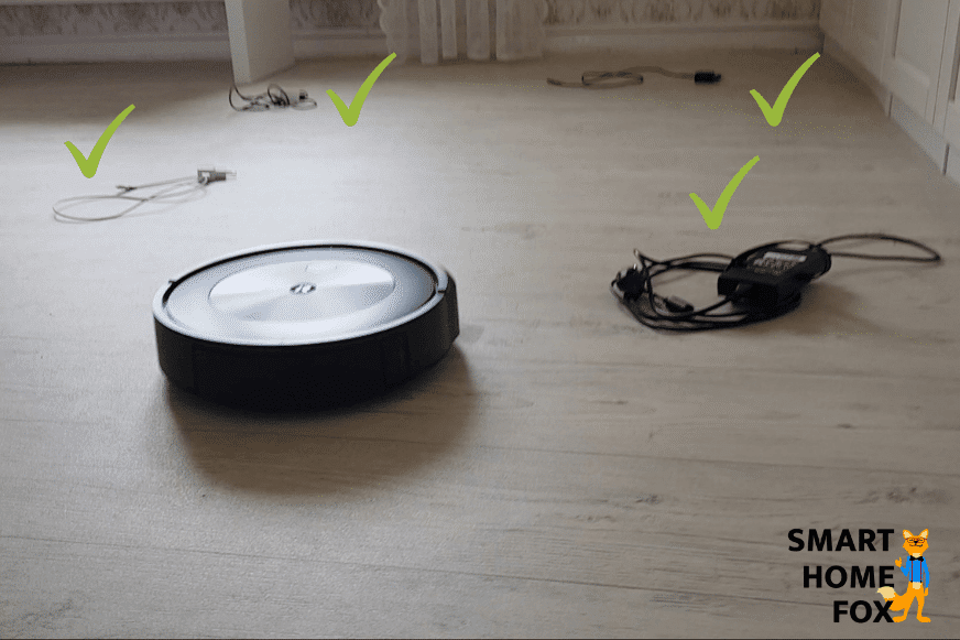 Man sieht, welche Kabel der iRobot Roomba j7+ beim Test umfahren hat und welche nicht.
